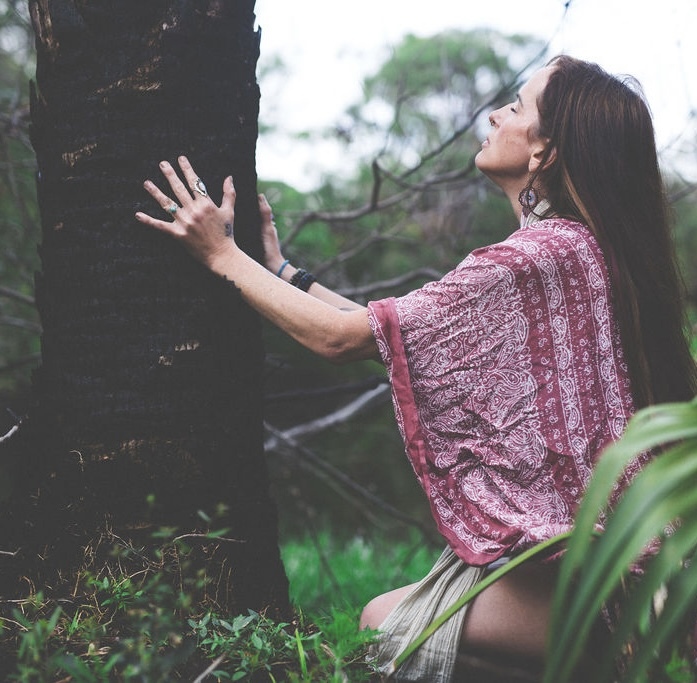 Release old attachments, reclaim your energy, and strengthen your boundaries. Step into emotional freedom and align with your highest self.